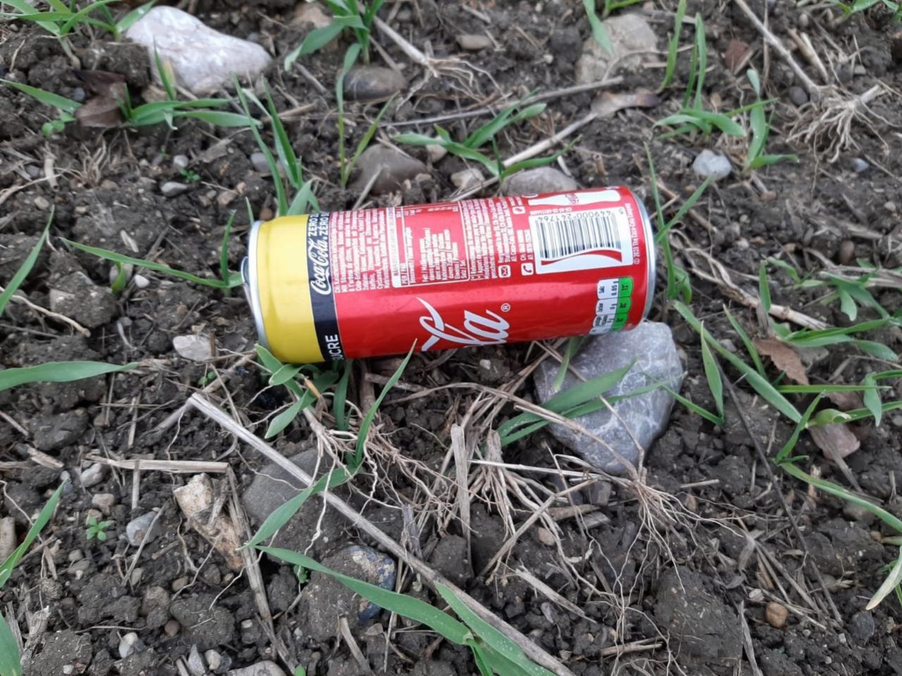 litter in DRECKSPOTZ | GLOBAL 2000 App spotted by Dreckspitz on 18.12.2020