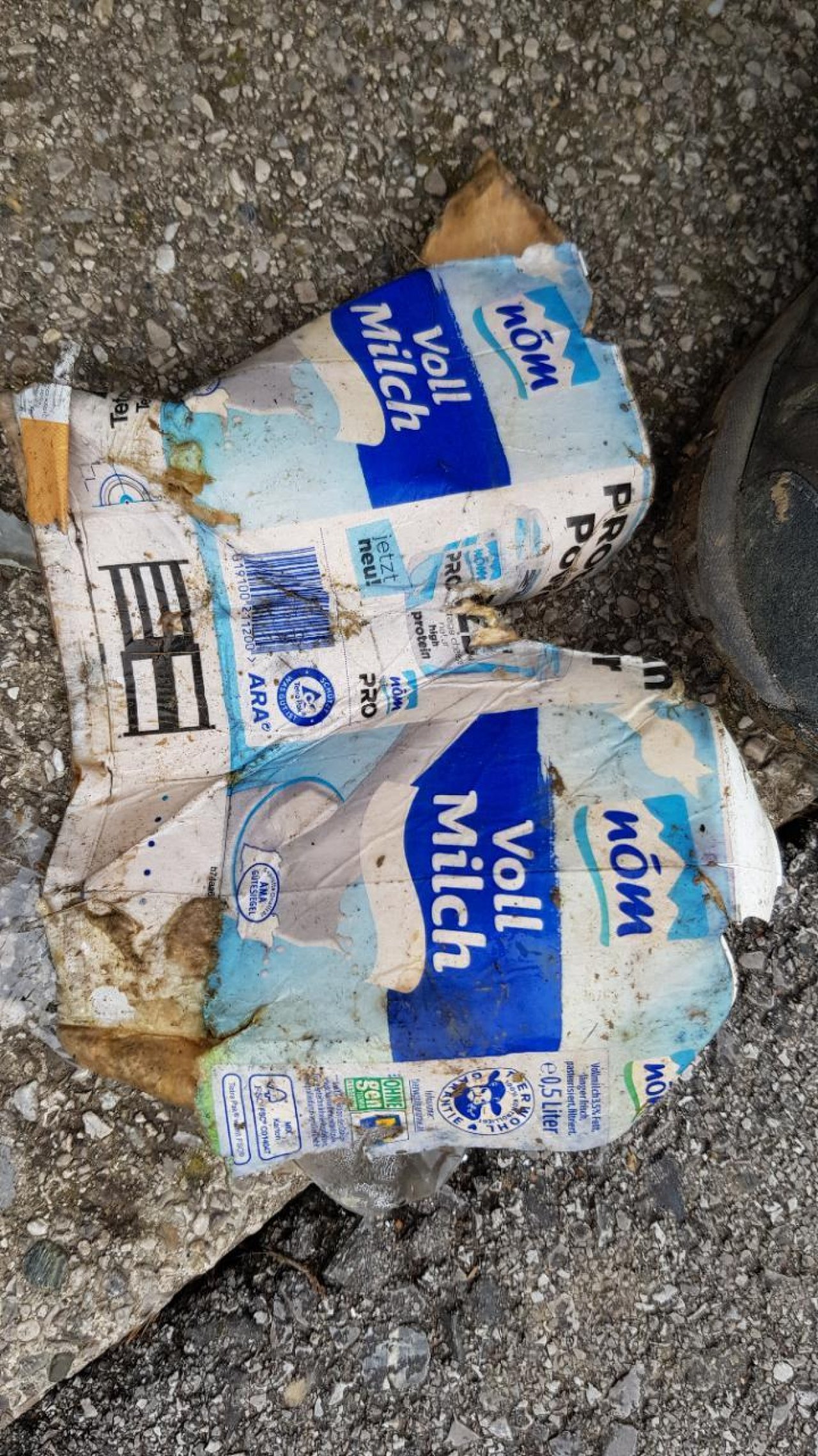 litter in DRECKSPOTZ | GLOBAL 2000 App spotted by Sommerphlox on 12.12.2020