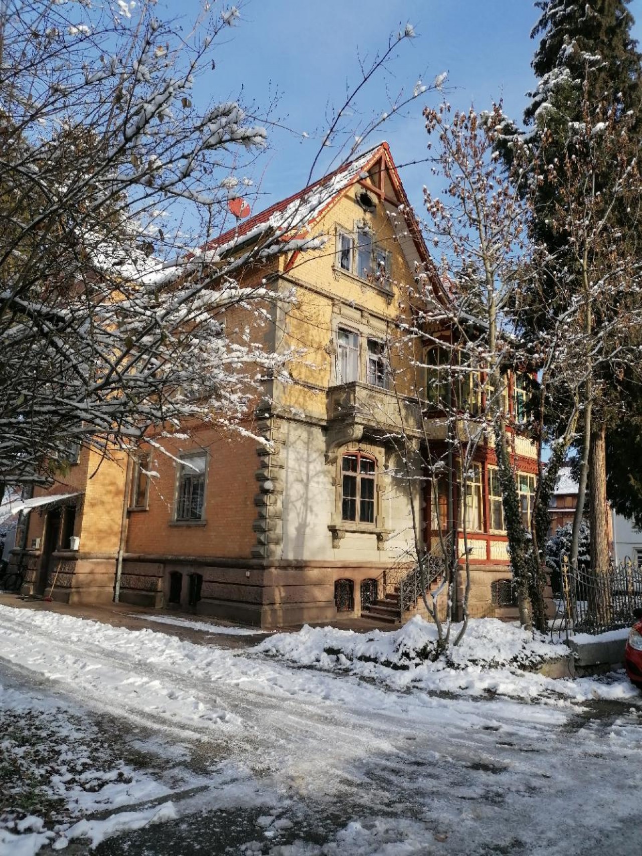 Villa in Landauf, LandApp BW App spotted by Harry Schneckenburger on 11.12.2020