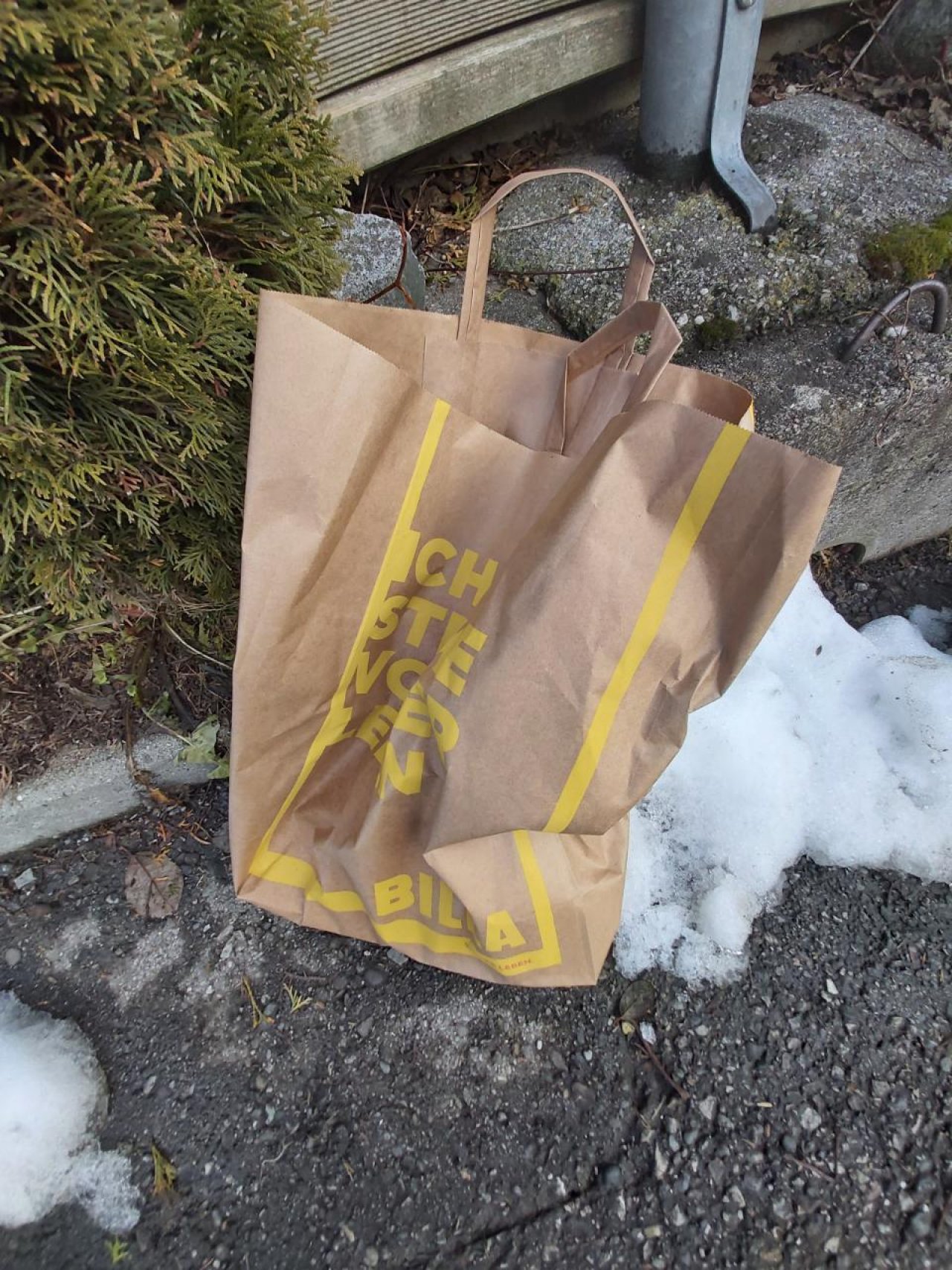 litter in DRECKSPOTZ | GLOBAL 2000 App spotted by Harald MARK on 20.12.2020