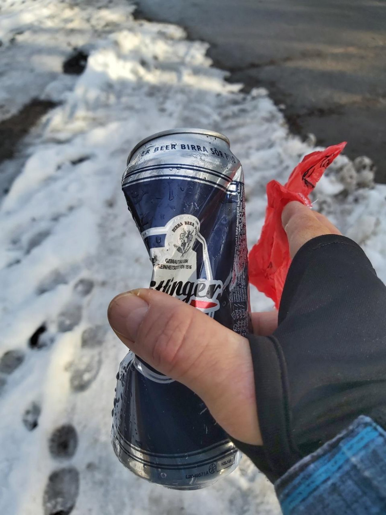 litter in DRECKSPOTZ | GLOBAL 2000 App spotted by Harald MARK on 14.12.2020