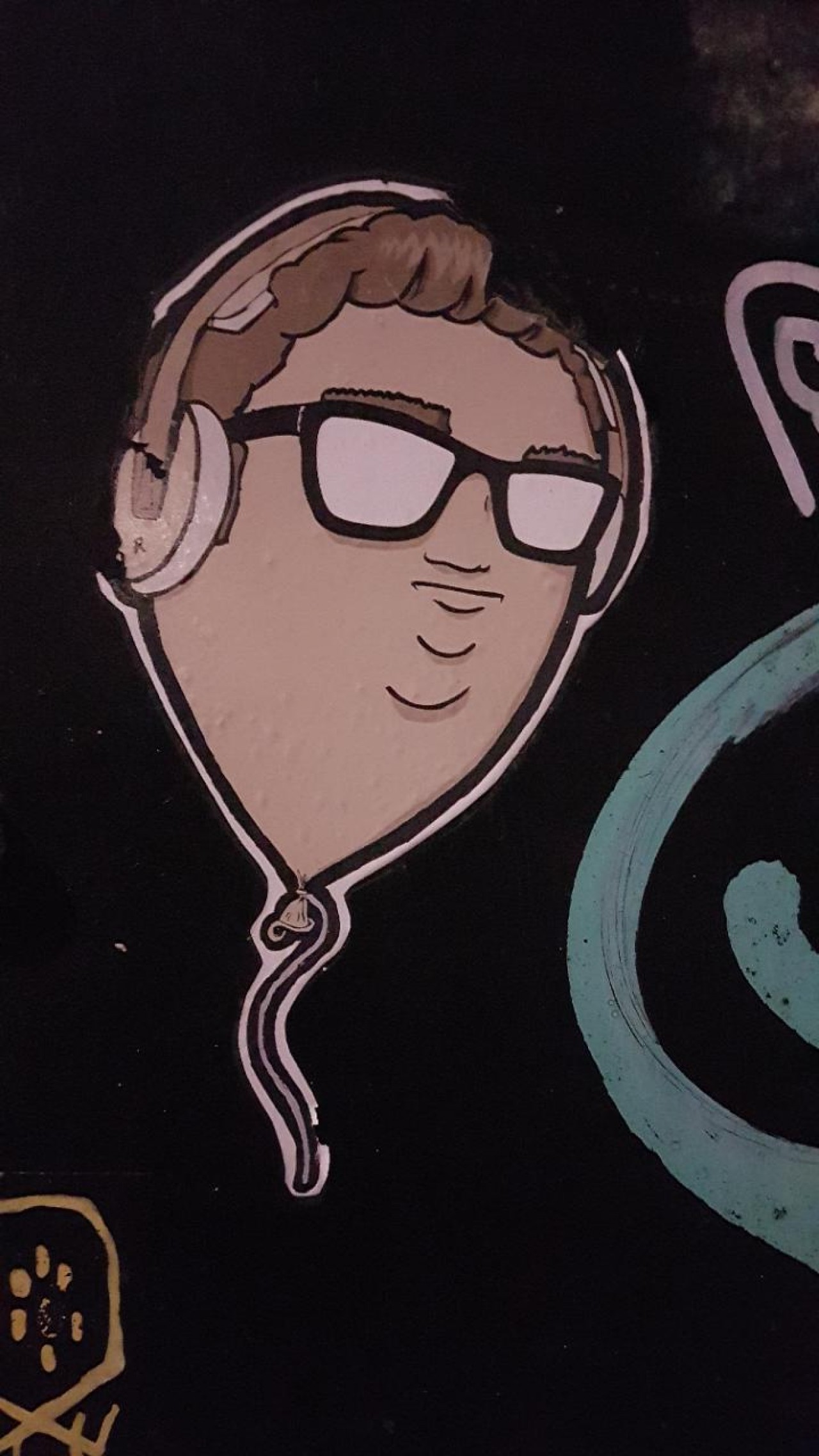 Lovely balloon head sticker.
They were a big thing in the last 